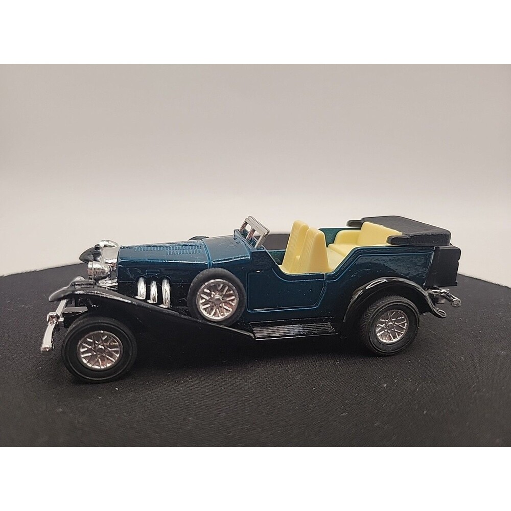 1921 Mercedes Benz SS305-6 Conv & Mercedes Metal Car, Pull Back Type, 1:38 Scale